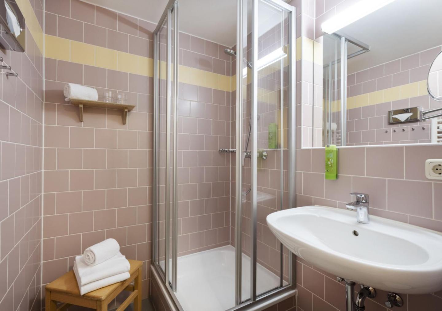 Jufa Hotel Bruck An Der Mur - Im Weitental ภายนอก รูปภาพ